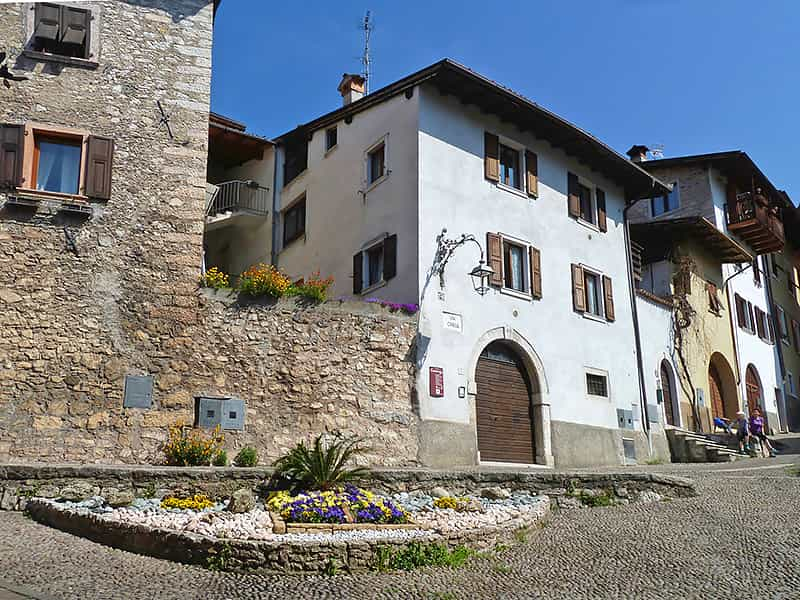 arco-centro-storico-via-orbia