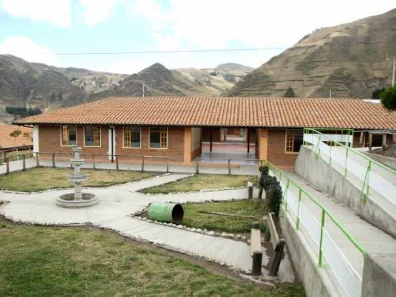Ospedale-Zumbahua_1