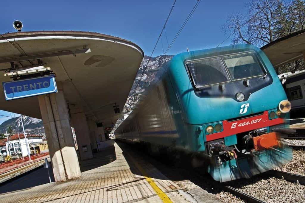 treni1-3_imagefullwide