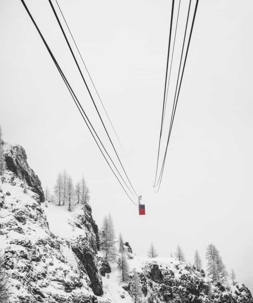 Dolomites_Cabinovia-to-Cima-Rosetta_Pale-di-San-Martino_imagefullwide
