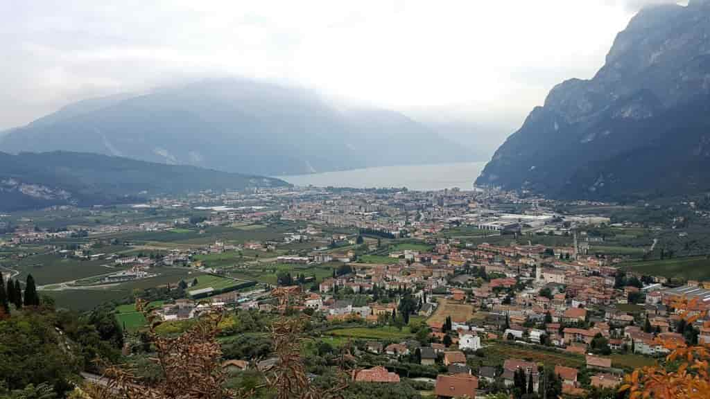 alto garda lago-di-garda-da-tenno-e1515506543799