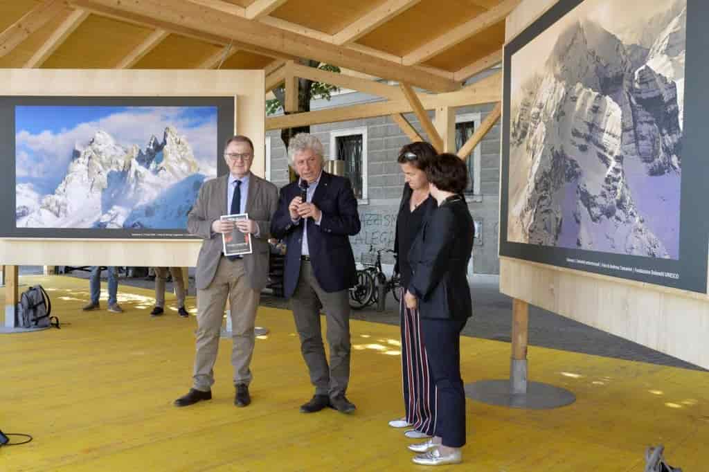 FILMFESTIVAL DELLA MONTAGNA INAUGURAZIONE MOSTRA FOTOGRAFICA LA STRAORDINARIA BELLEZZA PIAZZA FIERA