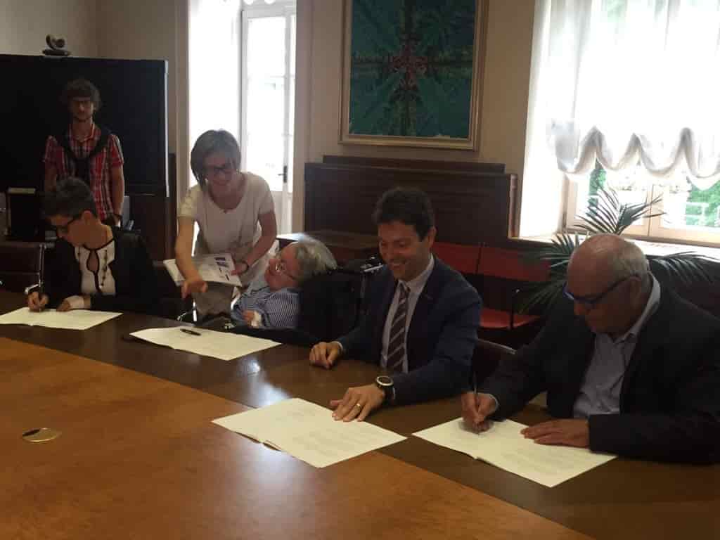 firma_sportello1_imagefullwide
