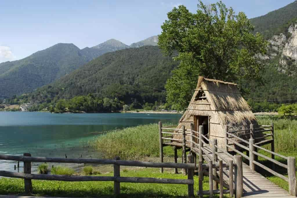 LEDRO PALAFITTE LAGO