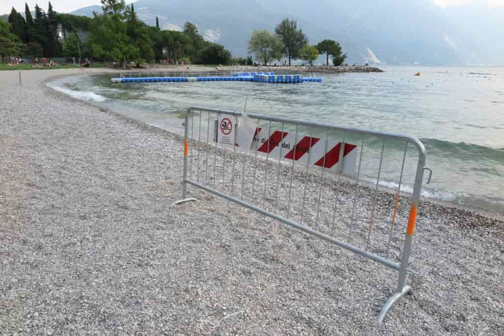 20180916IMG_6685 RIVA DIVIETO BALNEAZIONE SABIONI PER PERDITA DEPURATORE LINFANO