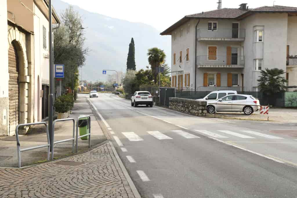 20181221_DSC2714 ARCO VIALE ROVERETO LOC. CANEVE PREVISTI DISSUASORI VELOCITA'