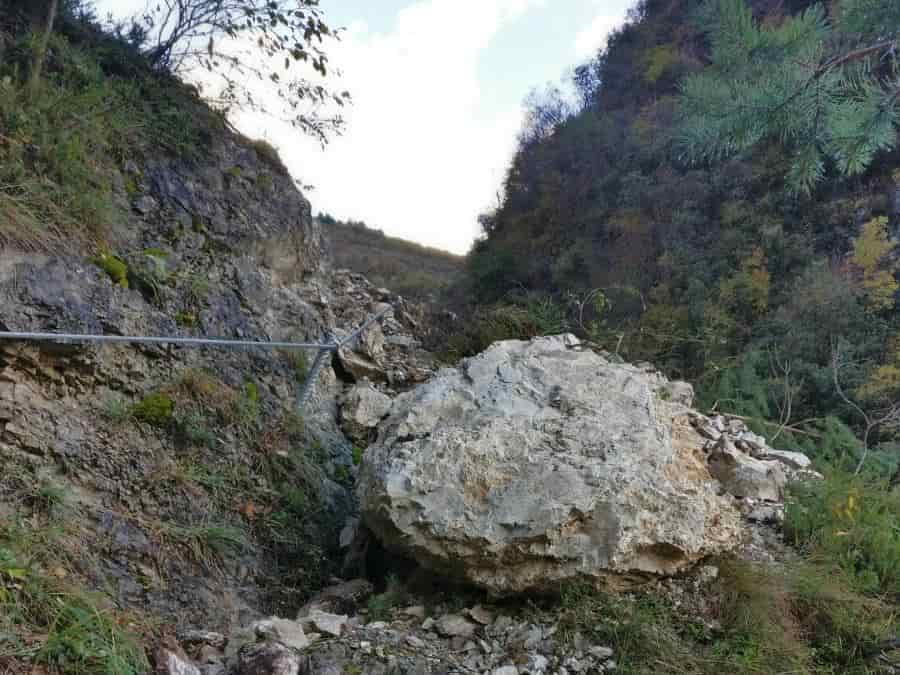 sentiero fedrizzi chiuso riva sat-1 (1)