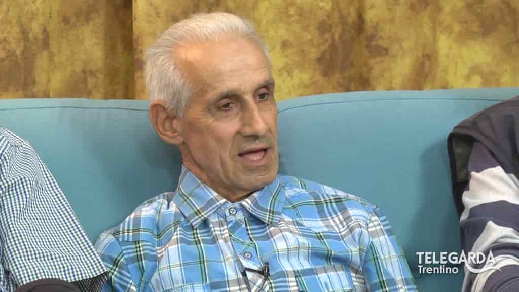 FRANCESCO PRATI DURANTE LA TRASMISSIONE SUL DIALETTO A TELEGARDA 5
