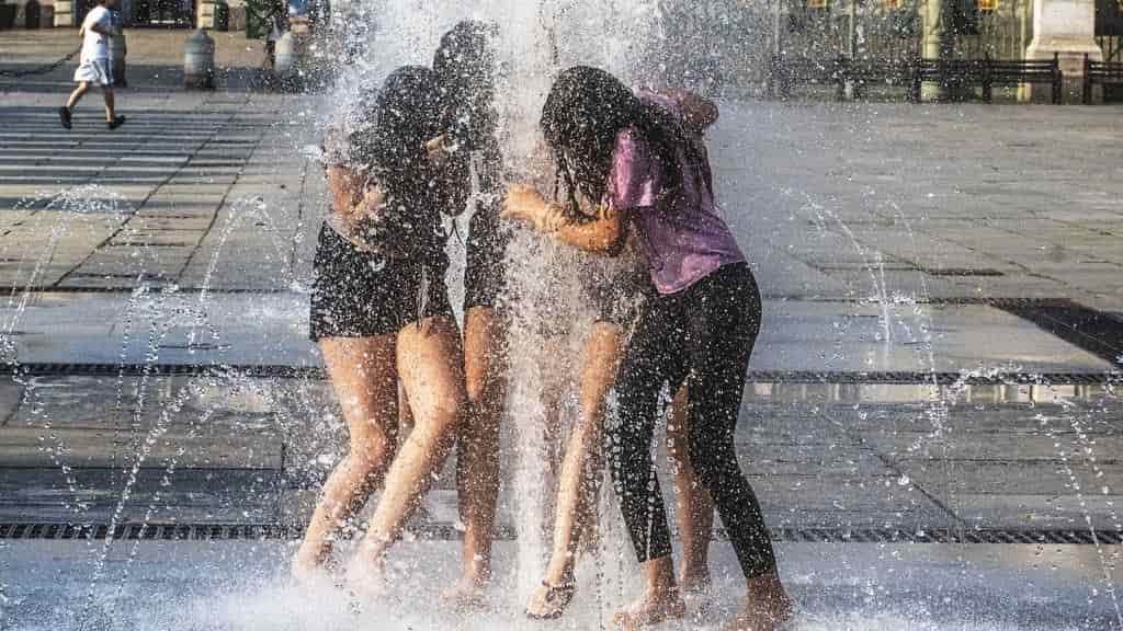 caldo acqua