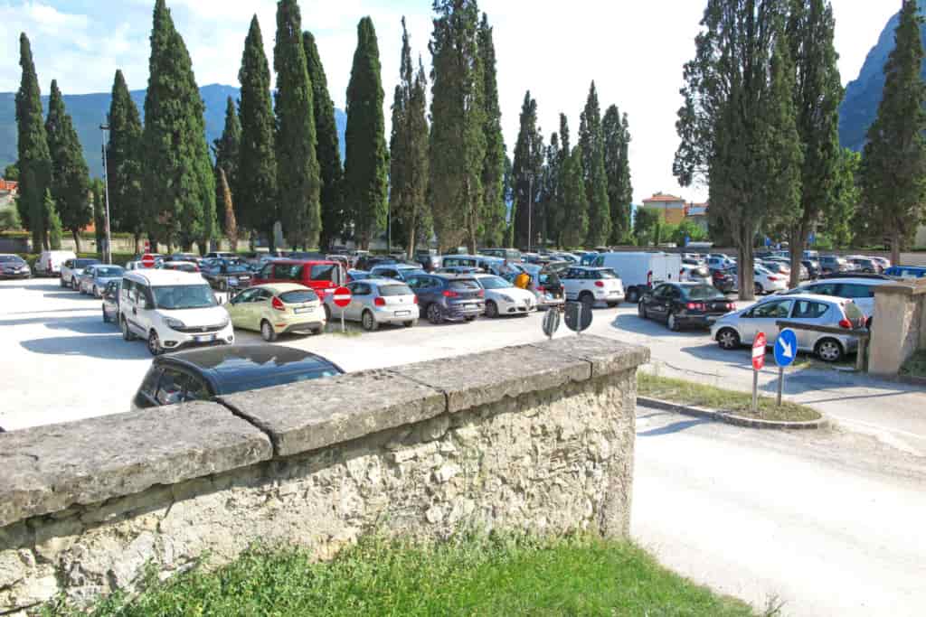20190822IMG_0356 PARCHEGGIO VIA GALAS RIVA EX CIMITERO