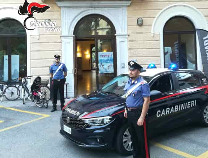 Carabinieri Arco VIOLENZA