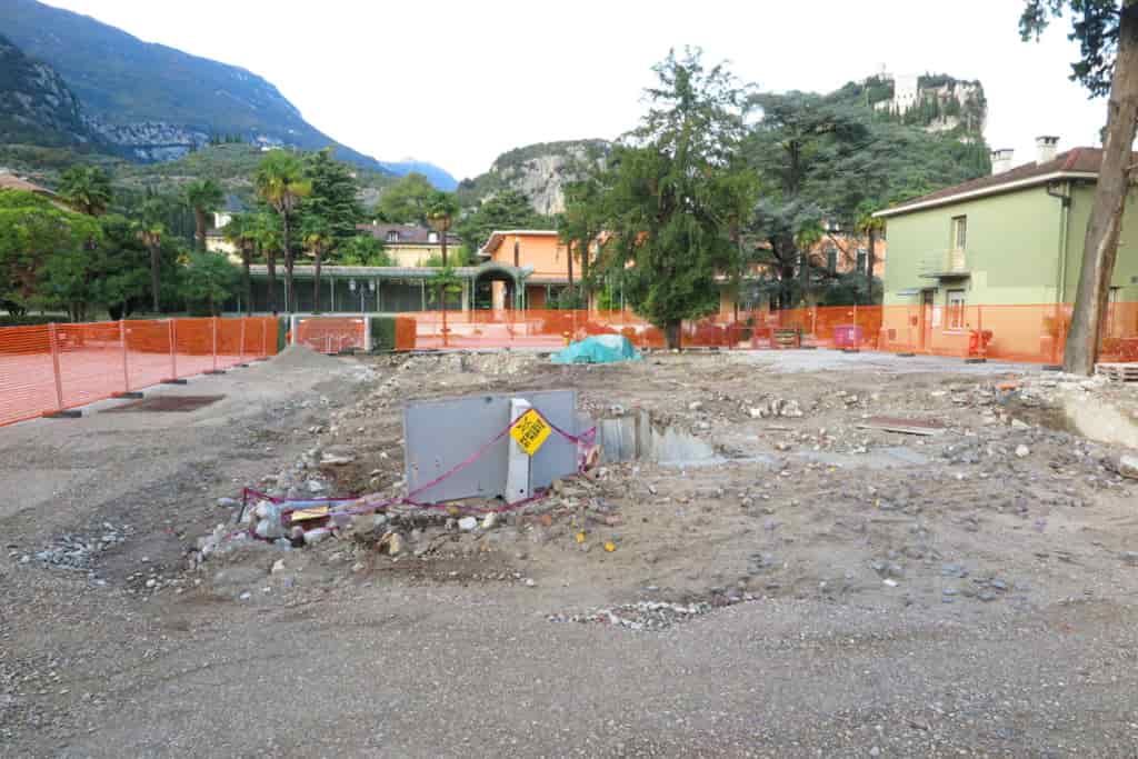 20191021IMG_2362 ARCO ABBATTUTA CASA BERLANDA GIARDINI VIA GARBERIE