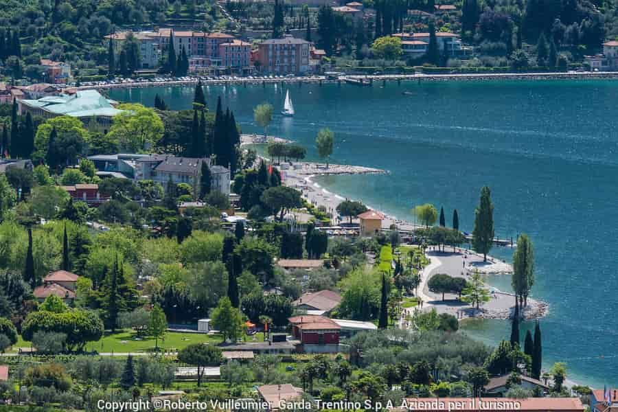 lungolago torbole 100-TerritorioGardaTrentino-2015Roberto-Vuilleumier