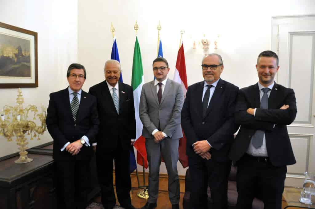 pat fugatti ambasc cile