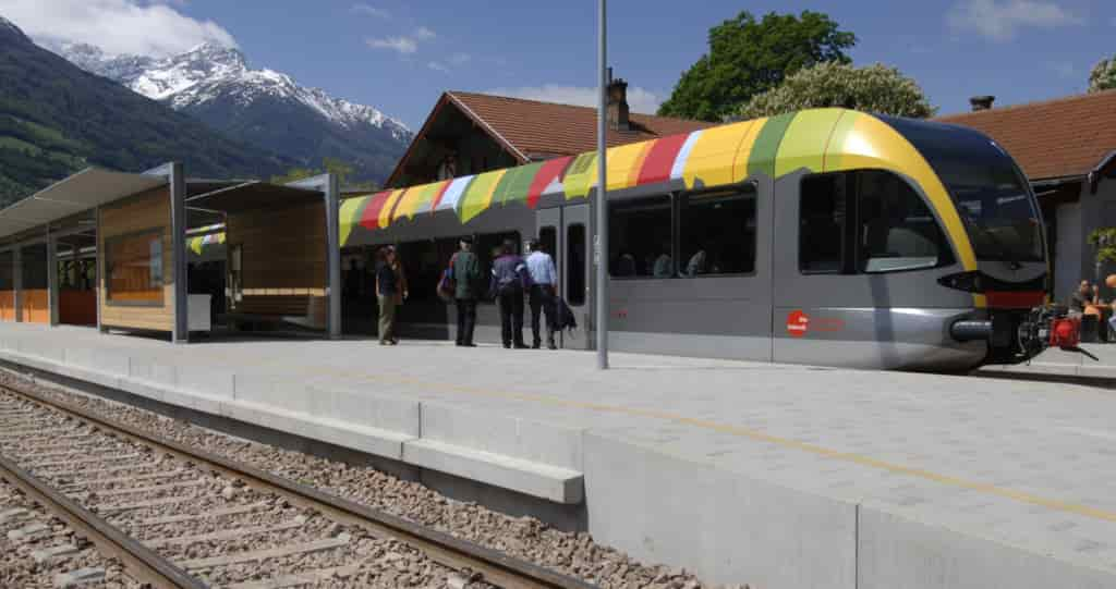 ferrovia treno merano