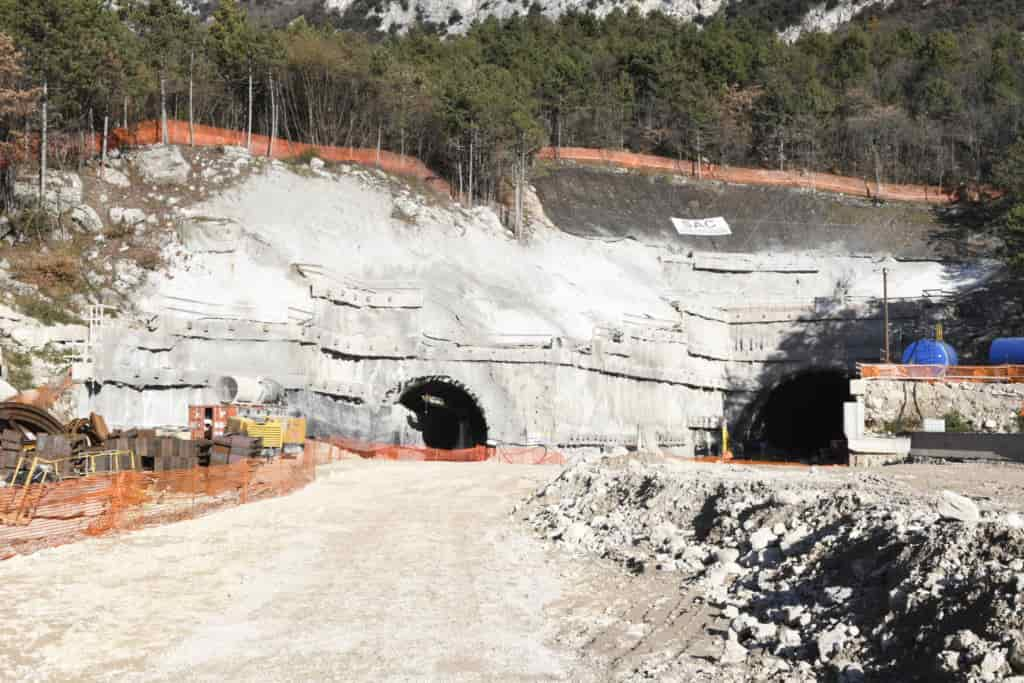 20191204_DSC5101 NAGO COSTRUZIONE TUNNEL LOPPIO BUSA - MESSA SANTA BARBARA