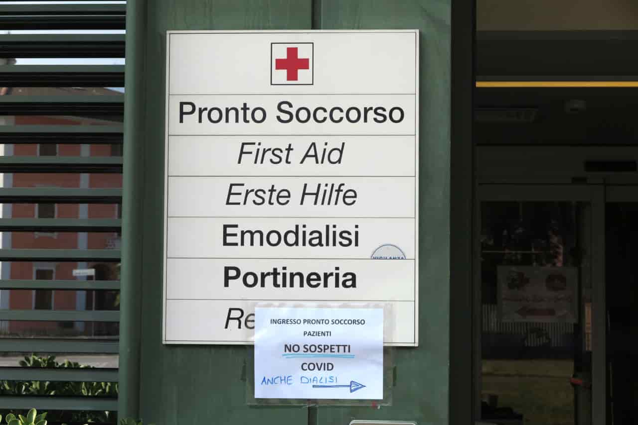 20200313IMG_7041 ARCO OSPEDALE ARCO TENDA CORONAVIRUS PRONTO SOCCORSO