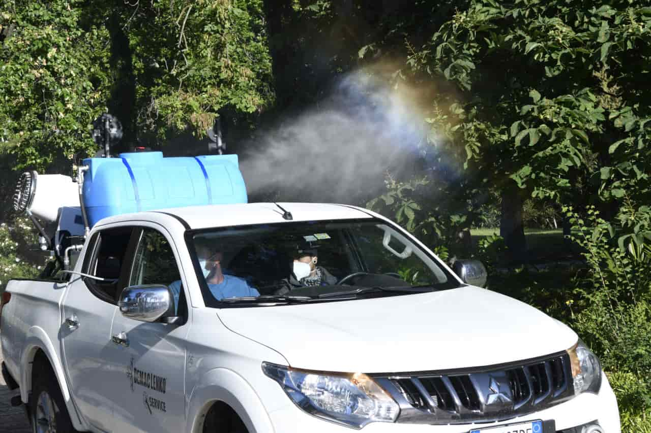 20200525_DSC9385 RIVA DISINFEZIONE SPIAGGIA RIVA COVID-19 GARDA TRENTINO SPA