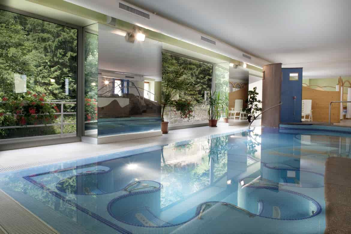 HOTEL PISCINA Strutture Area-Wellness