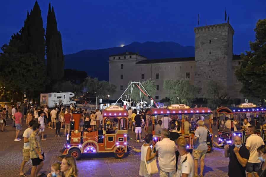 festa estate centro riva