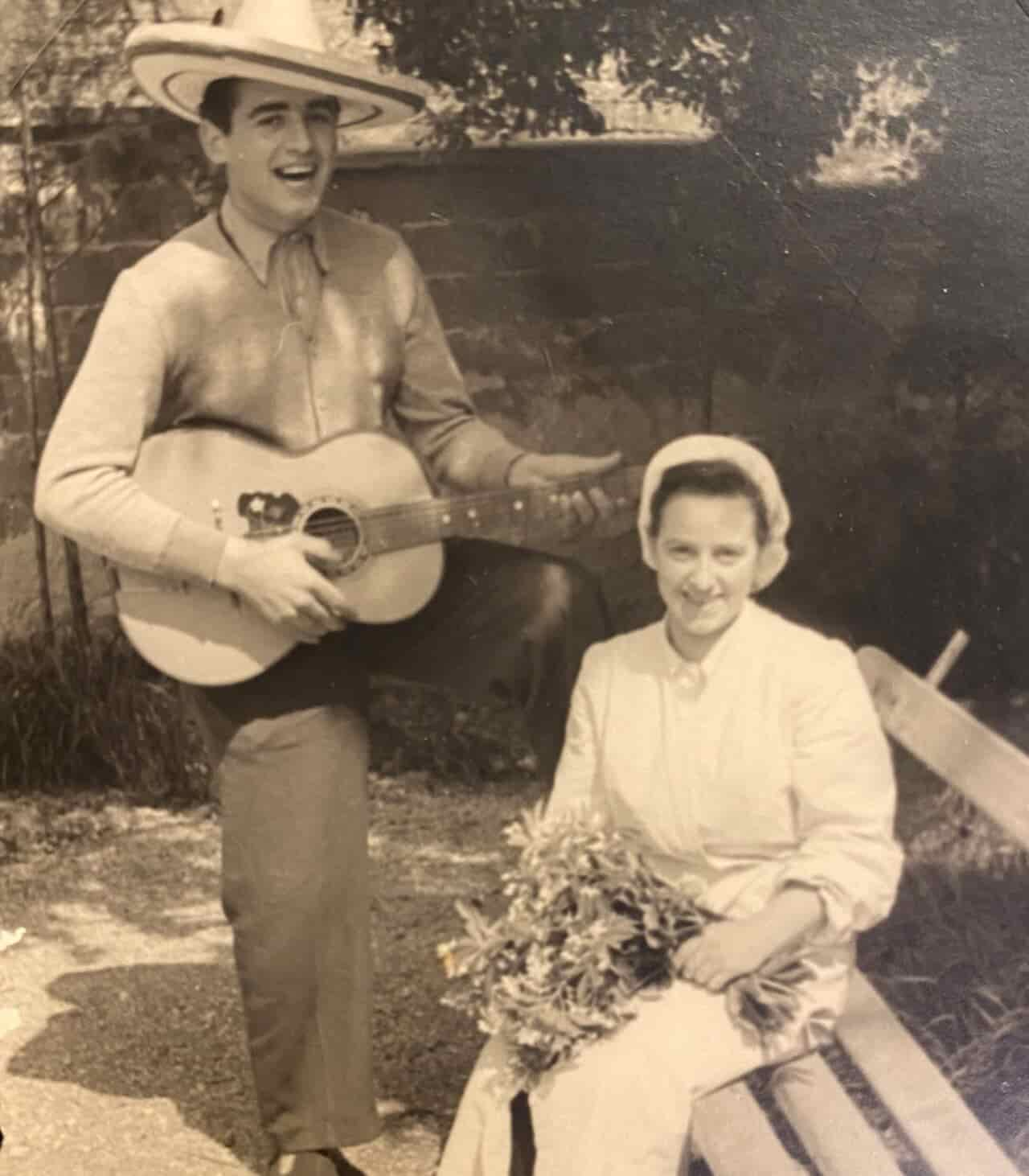 mamma Fiorella FIORELLA BRESCIANI E GABRIELE CRETTI Bresciani - ultimo giorno di lavoro al Pio Foà (EREMO) 1955