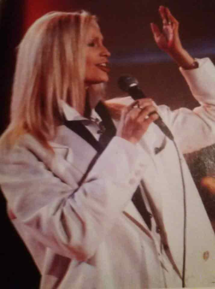 patty pravo con la giacca