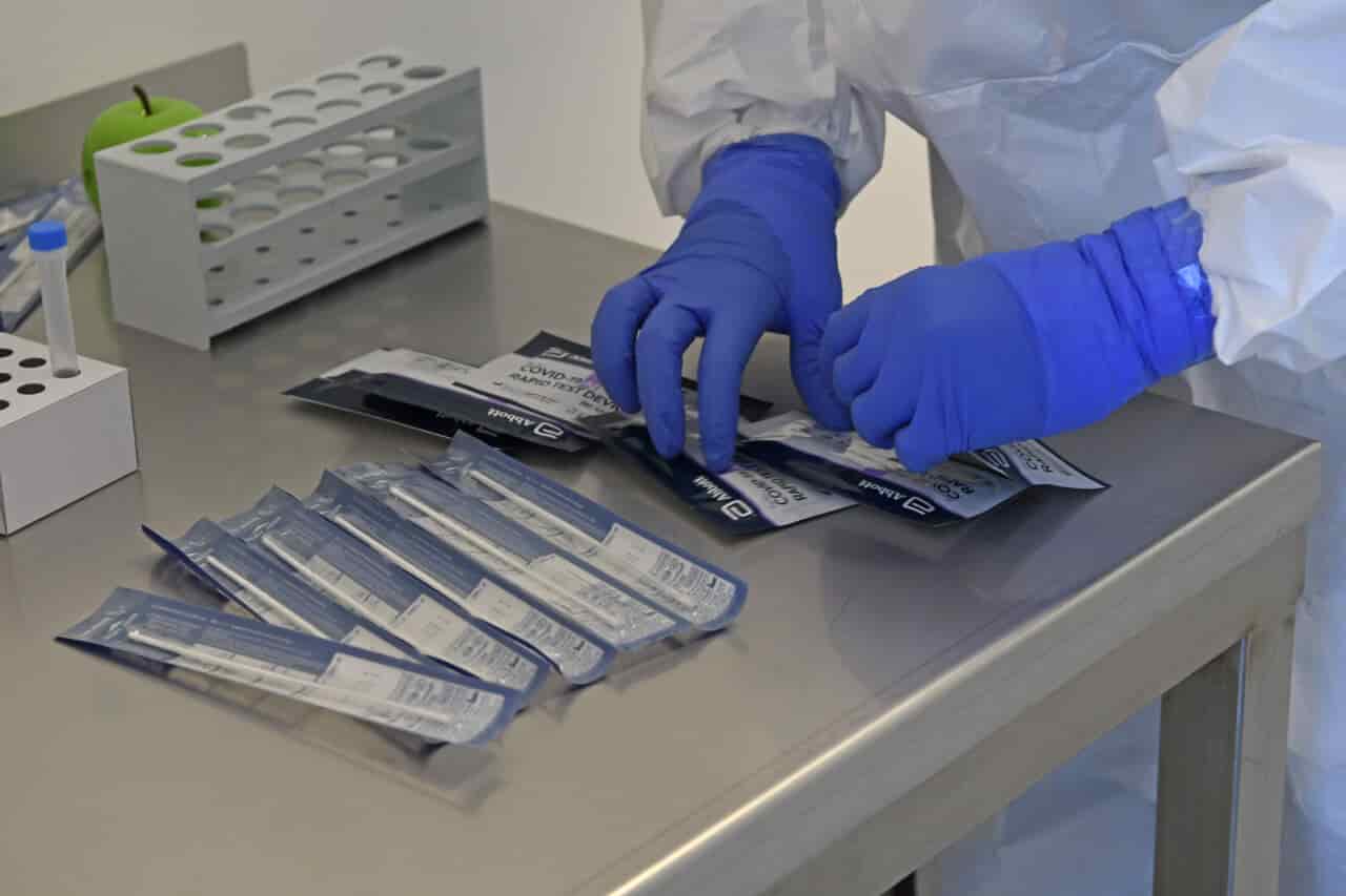 20201109_DSC6504 ARCO TAMPONI COVID CORONAVIRUS FARMACIA REDI TAMANINI