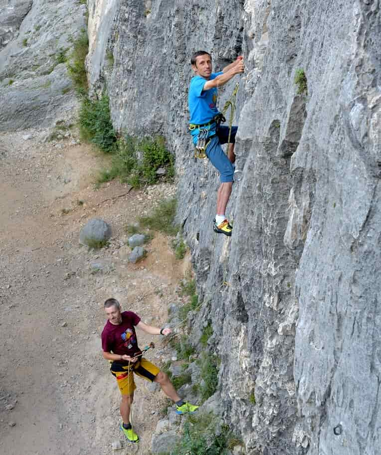 Don Franco Torresani con il sindaco di Arco