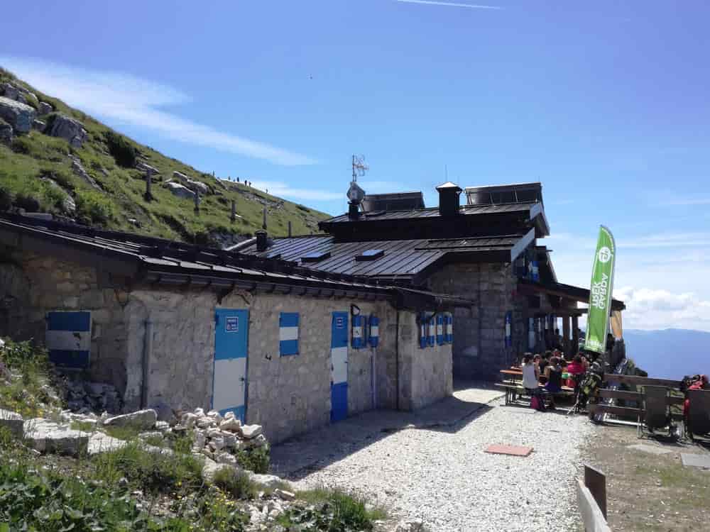 Rifugio_Stivo_Prospero_Marchetti-W.jpg