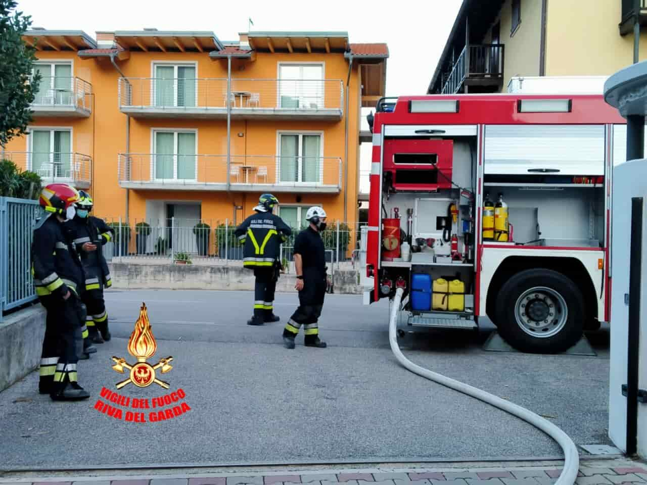 padella bruciata pompieri vigili del fuoco foto2 (2)