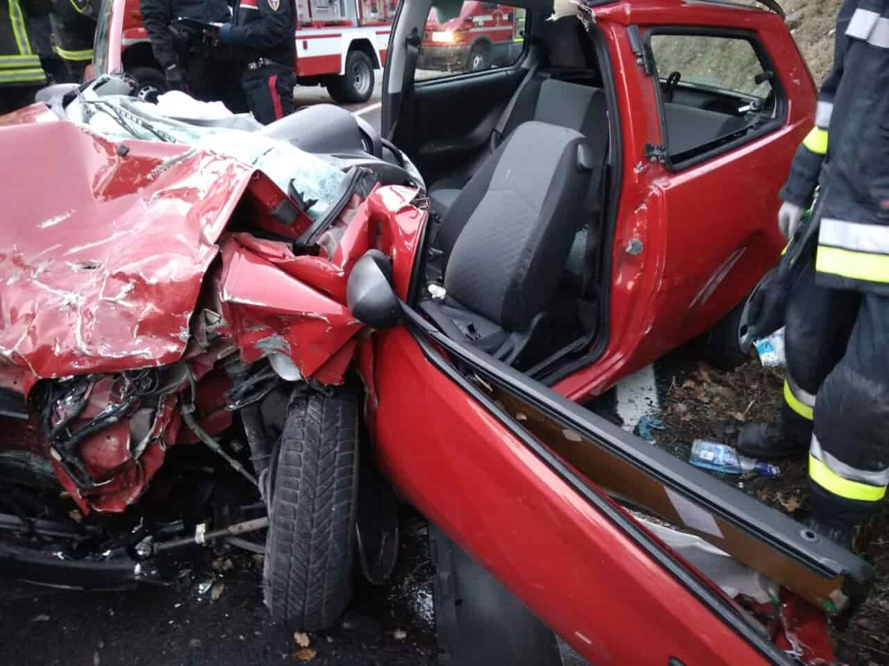 incidente auto pietramurata 14