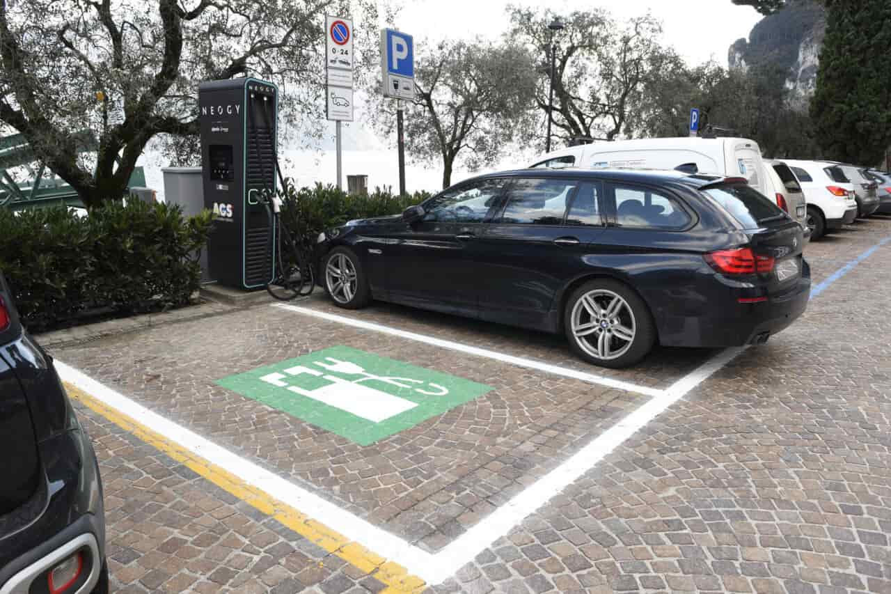 20210208_DSC9010 PUNTO CARICA AUTO ELETTRICHE RIVA