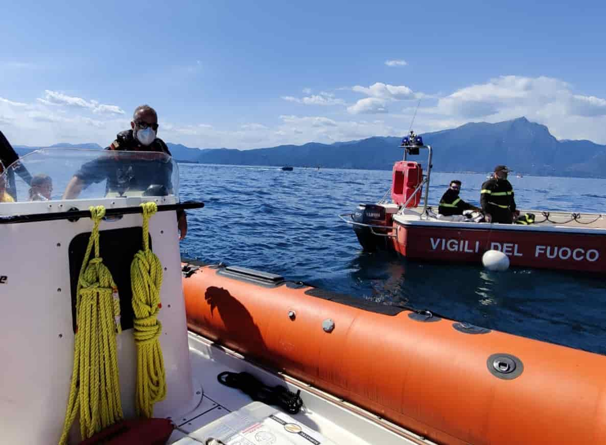 GUARDIA COSTIERA BARTA RIBALTATA GARDA