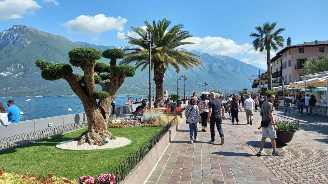 turisti limone garda 20210530_161226