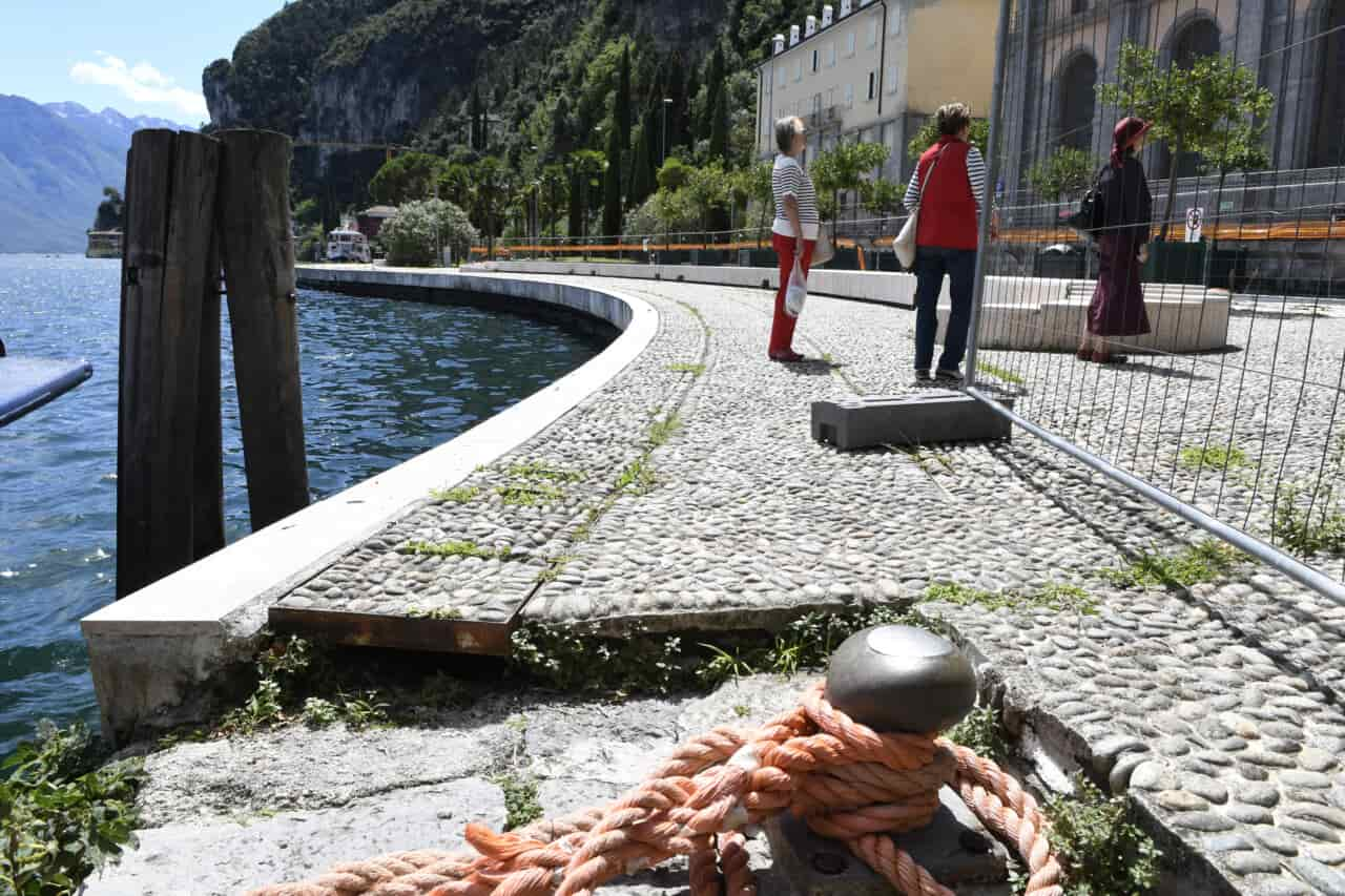 _DSC5344 LUNGOLAGO DANNUNZIO RIVA CHIUSO LAVORI