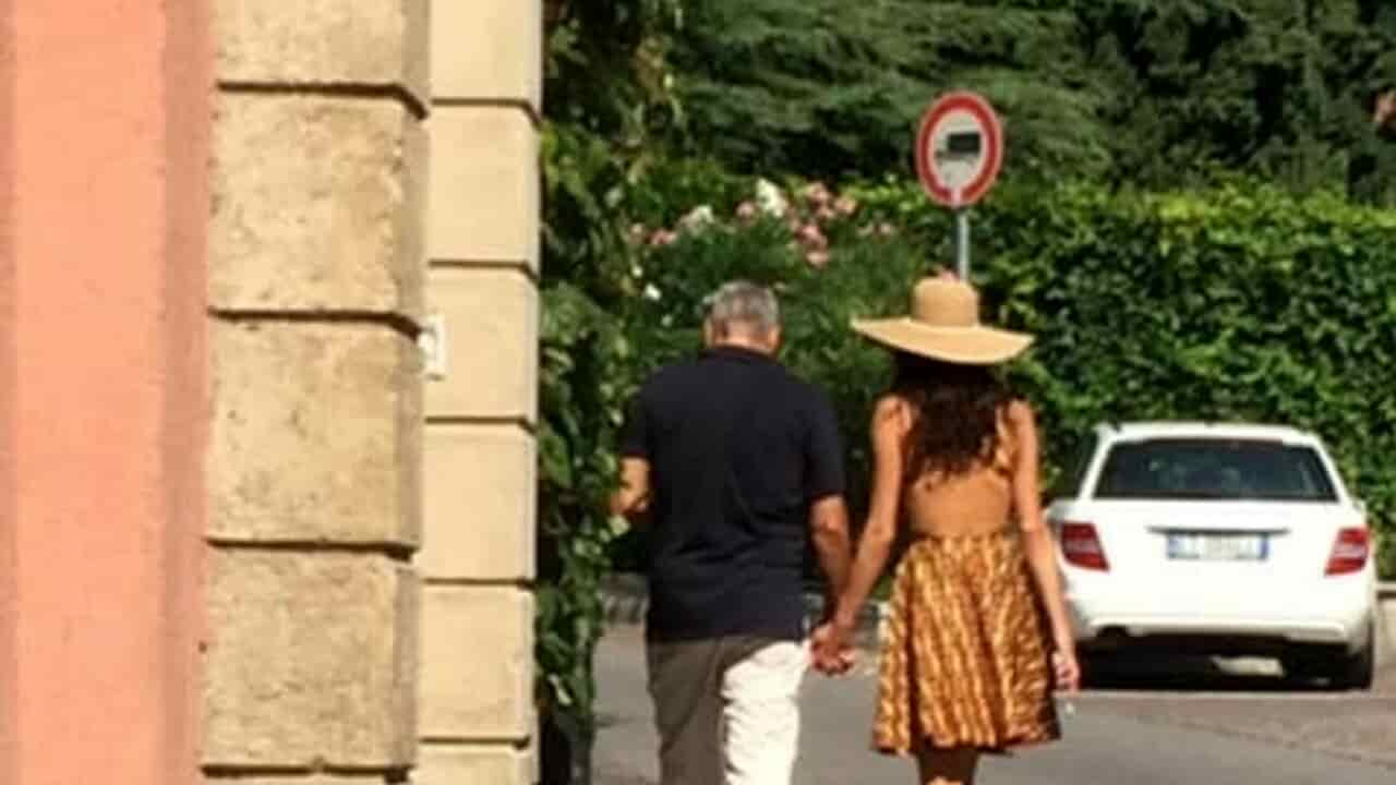 George Clooney e Amal Alamuddin a Gargnano - Fonte_ FB, Bar Fontanelle-2