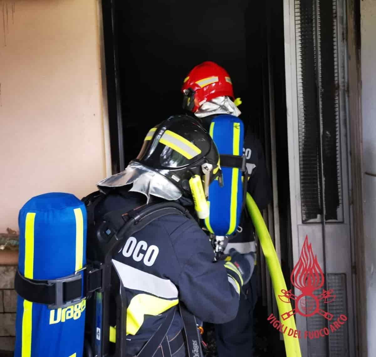 INCENDIO SAN GIORGIO POMPIERI ARCO IMG-20211025-WA0001