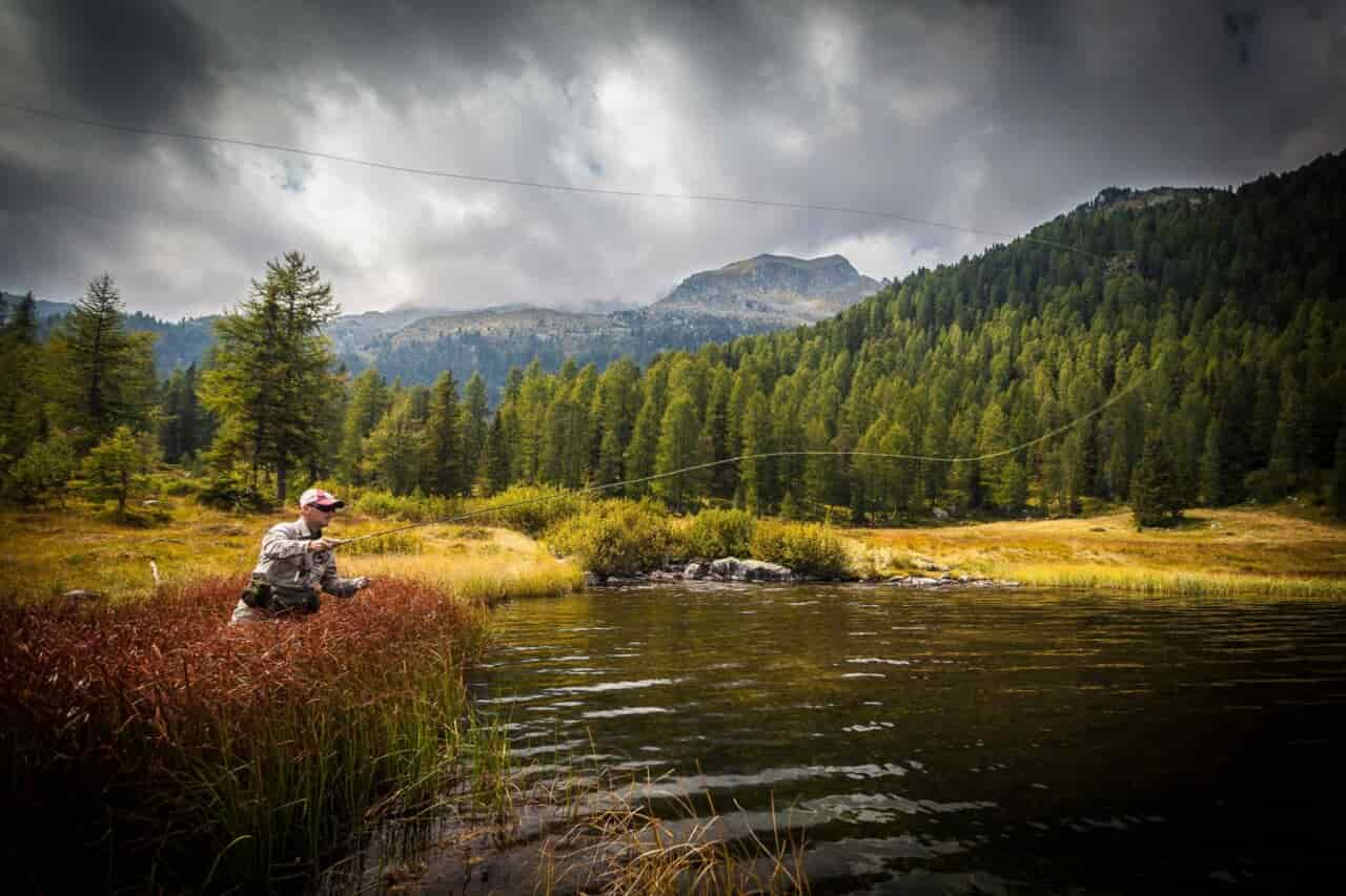 La pesca nei laghetti alpini del Trentino