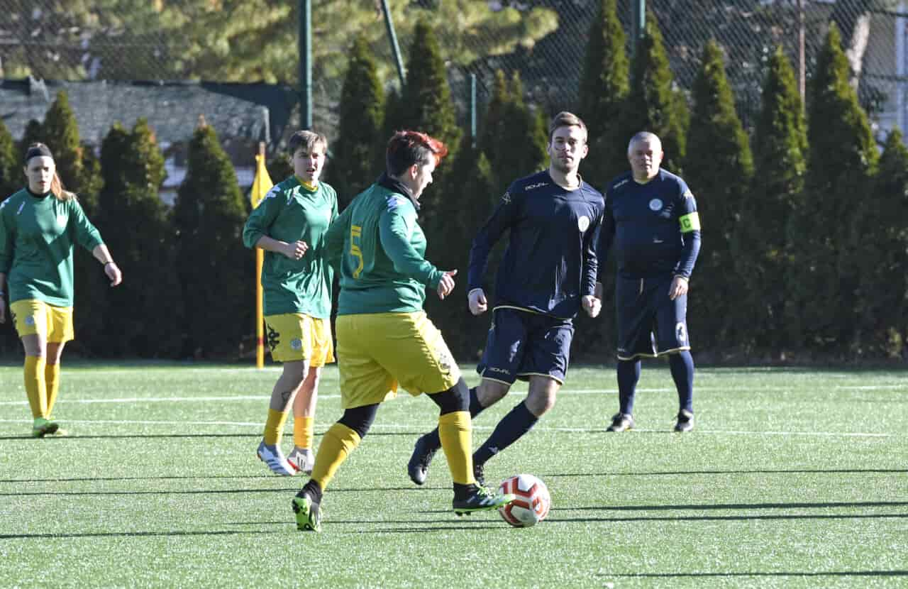 20211219_DSC1047 CALCIO SOLODARIETà DONNE POLITICI RIVA