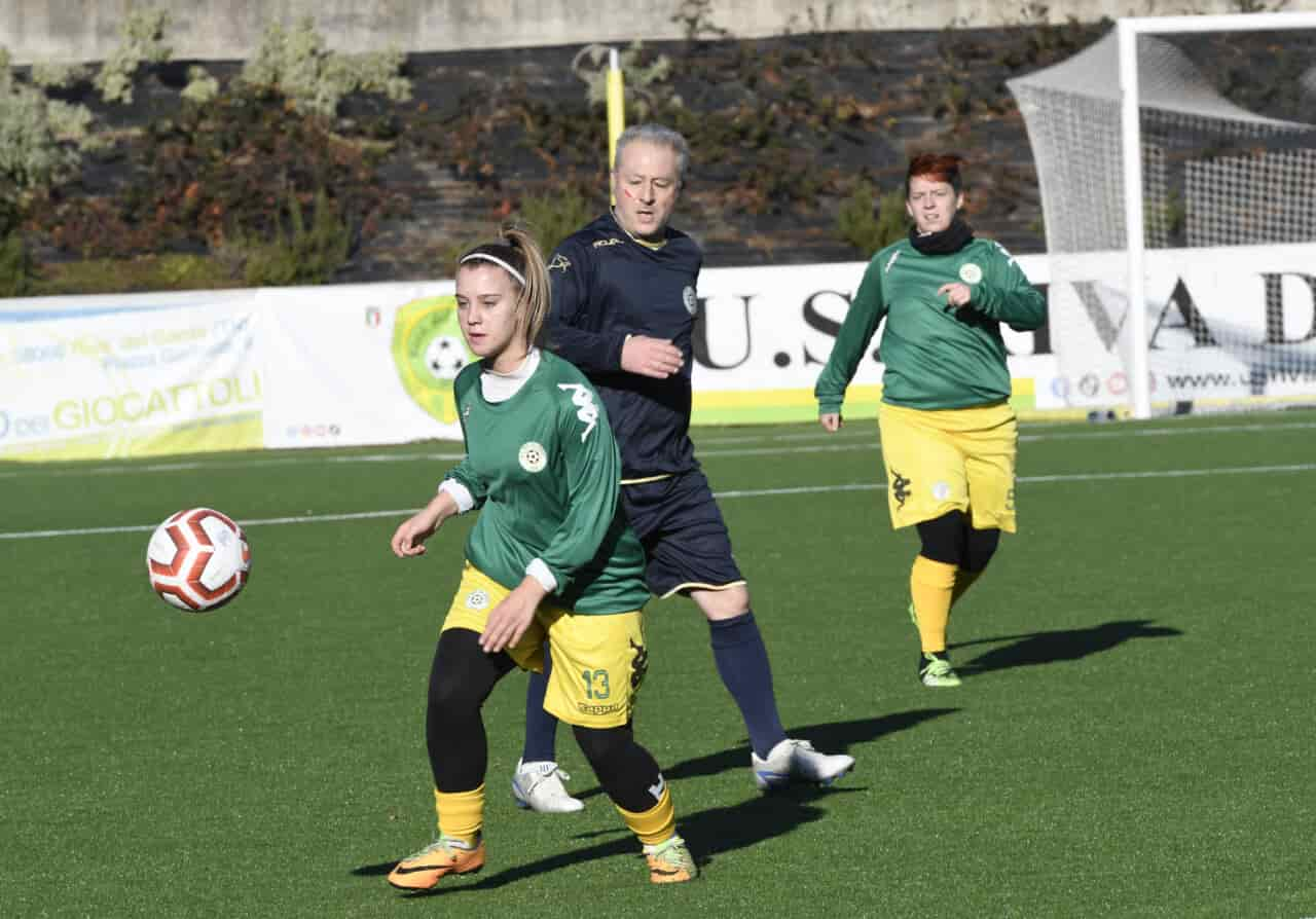 20211219_DSC1119 CALCIO SOLODARIETà DONNE POLITICI RIVA