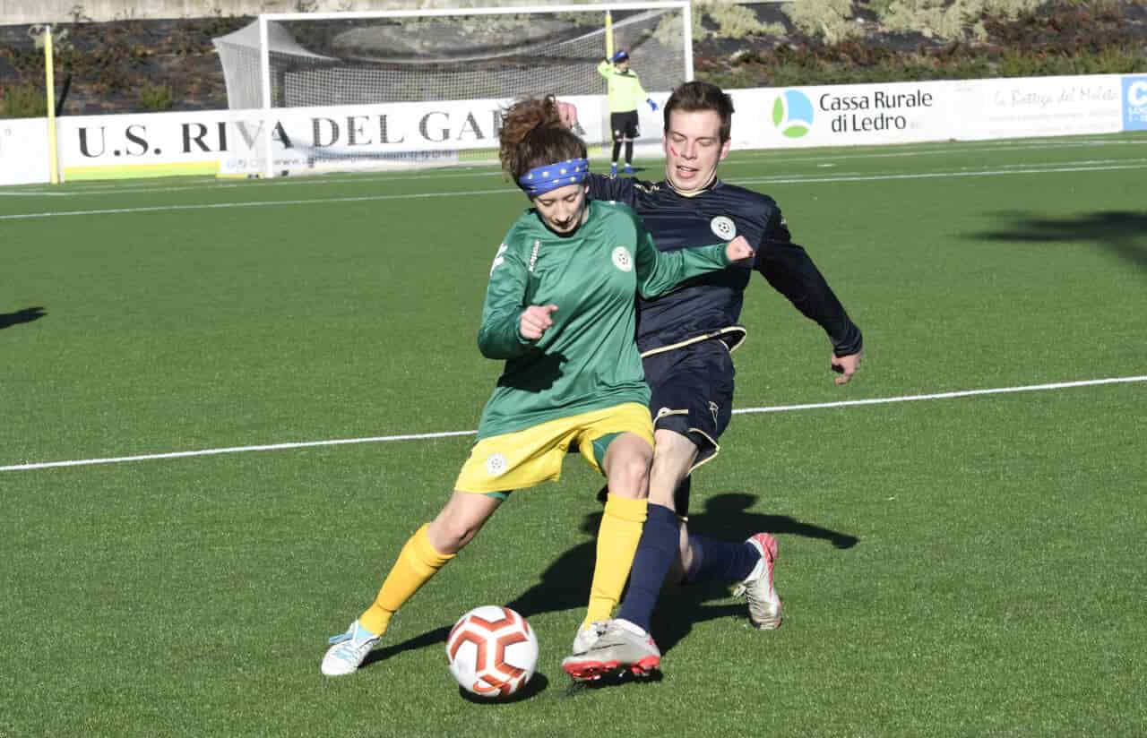 20211219_DSC1135 CALCIO SOLODARIETà DONNE POLITICI RIVA