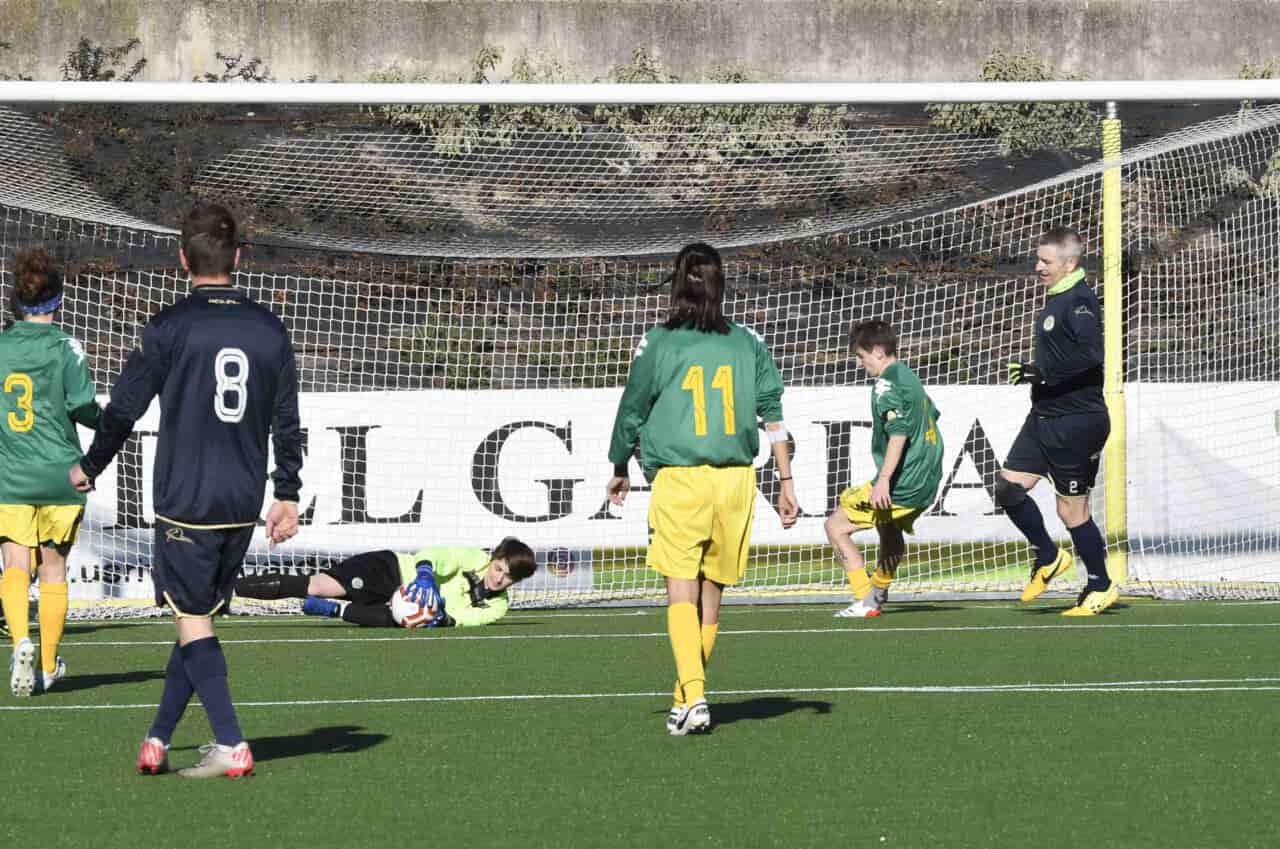 20211219_DSC1147 CALCIO SOLODARIETà DONNE POLITICI RIVA