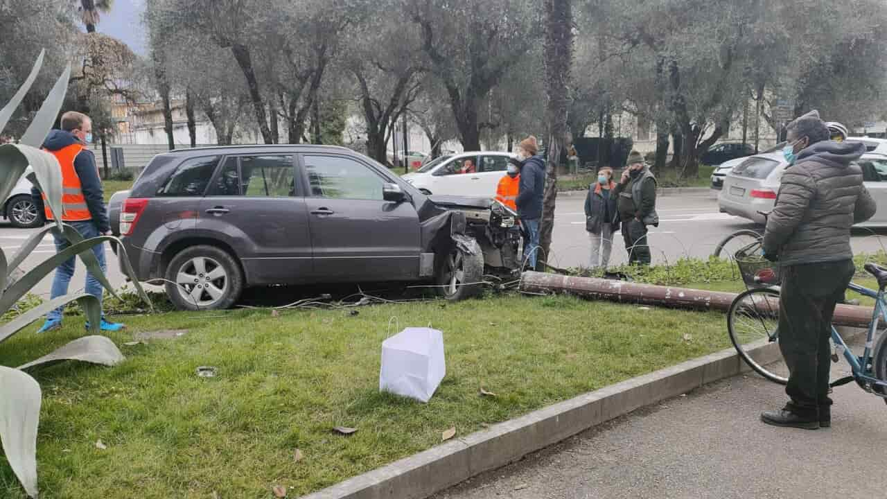 AUTO SBANDA GIARDINI ARCO IMG-20211224-WA0012 (1)