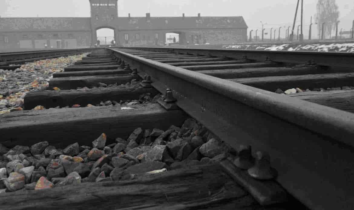 Auschwitz-Birkenau.jpg