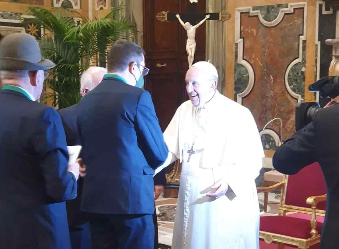 PAT FUGATTI ALPINI TRENTO PAPA FRANCESCO 5