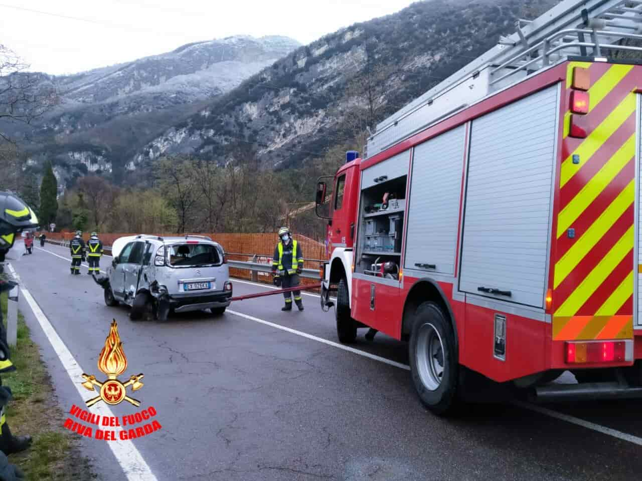 INCIDENTE TRE AUTO NAGO S GIOVANNI