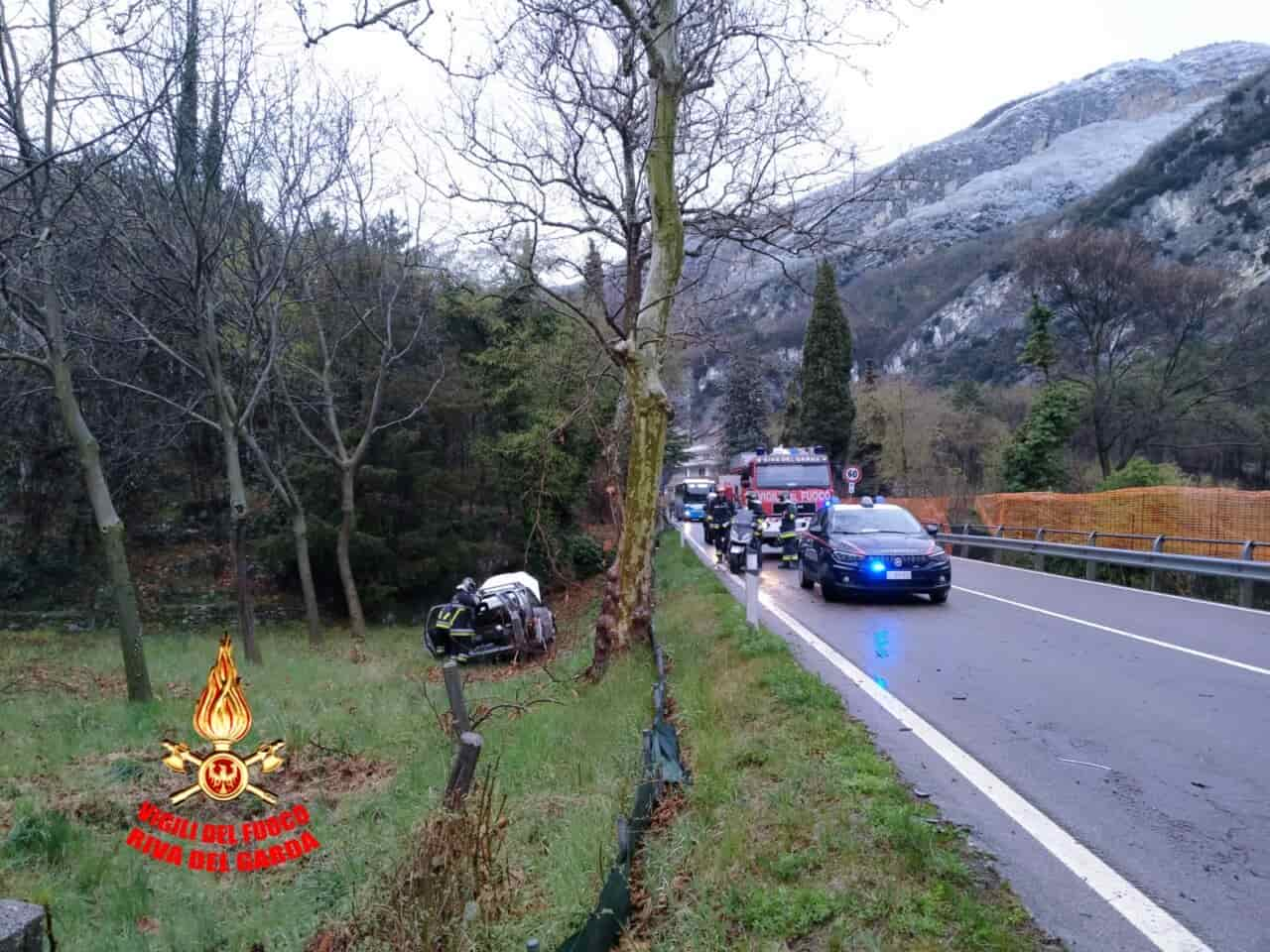 INCIDENTE TRE AUTO NAGO S GIOVANNI 2