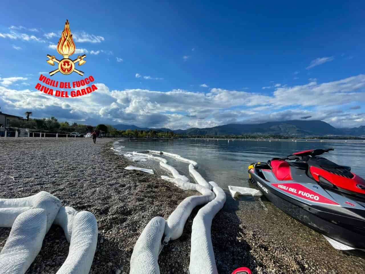INQUINAMENTO GARDA MANERBA VIGILI FUOCO RIVA 2