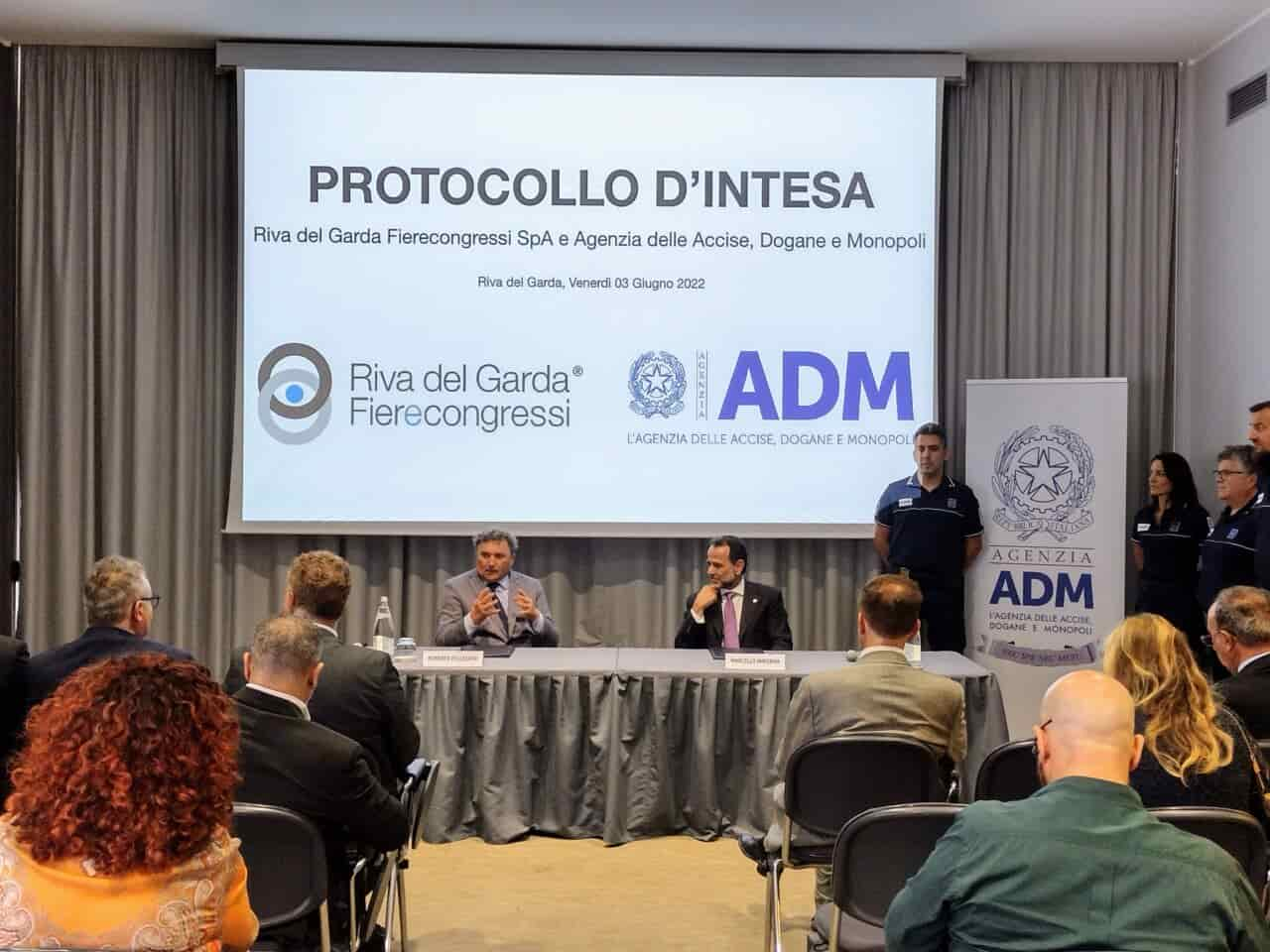 PROTOCOLLO D'INTESA TRA ADM E RIVA DEL GARDA FIERECONGRESSI