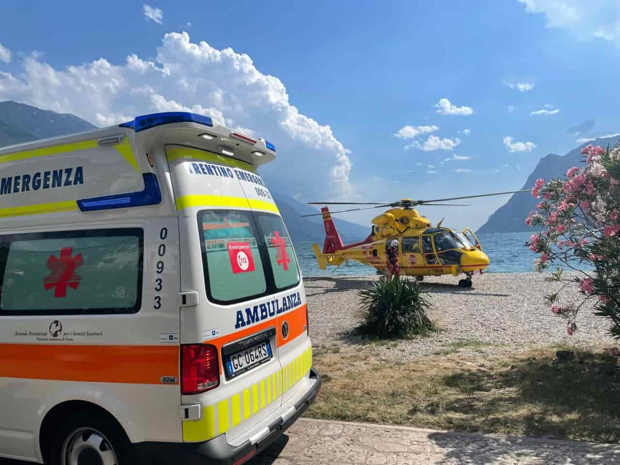 SOCCORSO TUFFATORE SPIAGGIA ELICOTTERO 118 RIVA IMG-20220701-WA0009